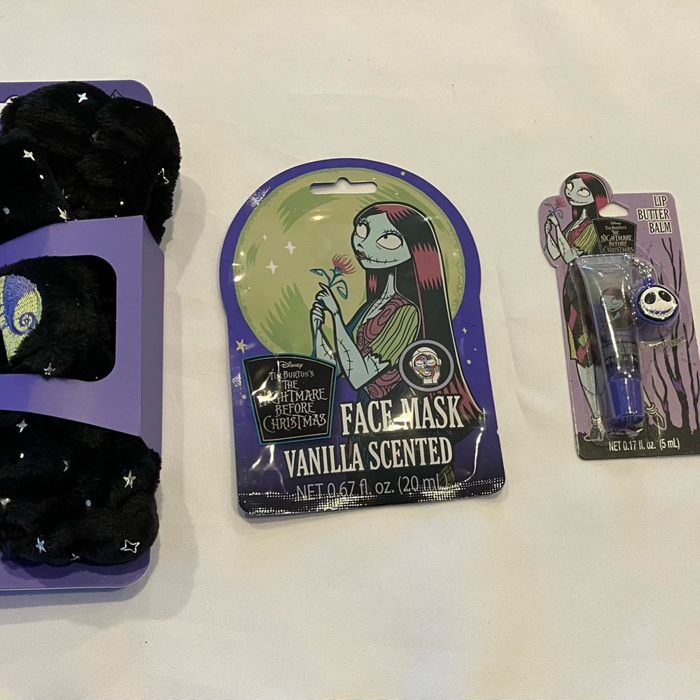 Disney Nightmare Before Christmas: Face Mask, Hand Cream, Lip Balm, Head Band